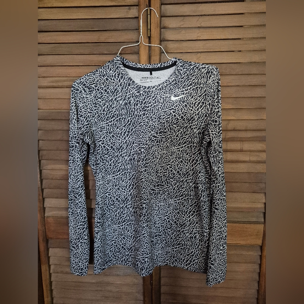 Womans Nike Abstract Long Sleeve Golf Running Casual Shirt